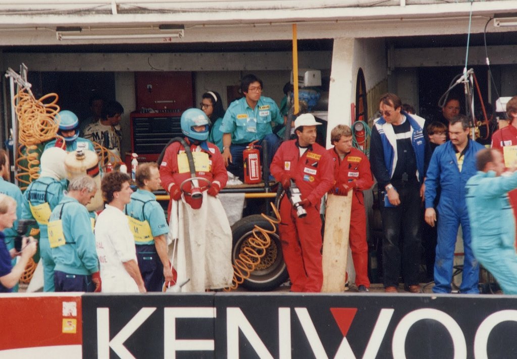 Le Mans 1987: Die Box von Porsche Kremer